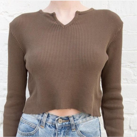 Brandy Melville V-Neck long sleeved top - Picture 1 of 3